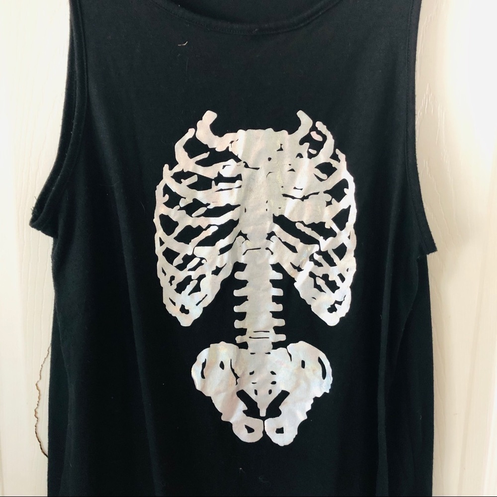 CLAIRES black silver metallic halloween spooky skeleton shirt SZ OS - Picture 3 of 6